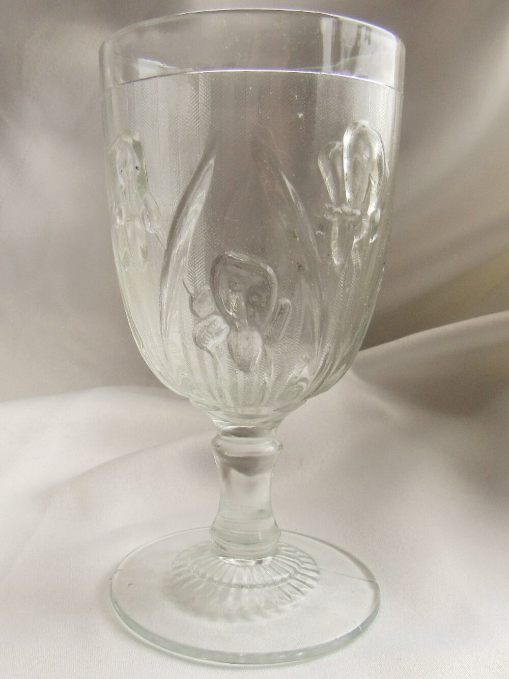 Jeannette Glass IRIS AND HERRINGBONE Clear 5.5" Stemmed Water Goblet       R338